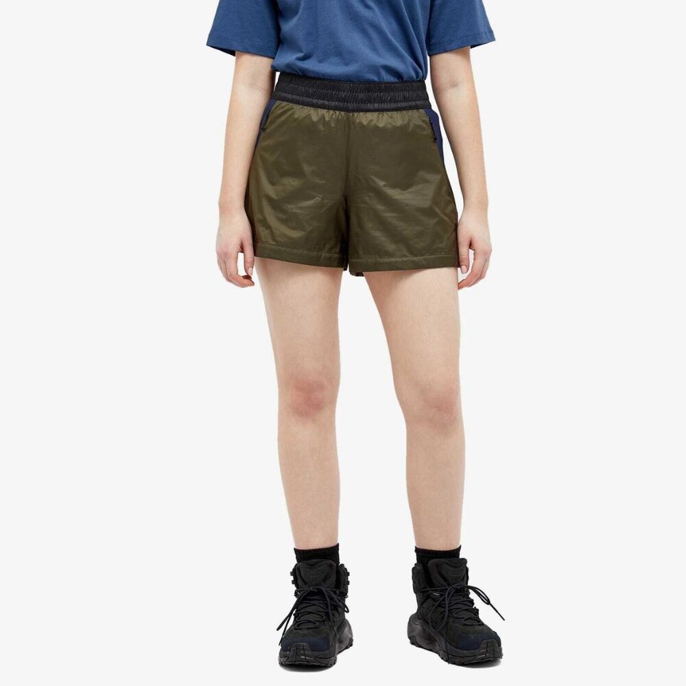 NWT The North Face Women's X Shorts Taupe Green XXL